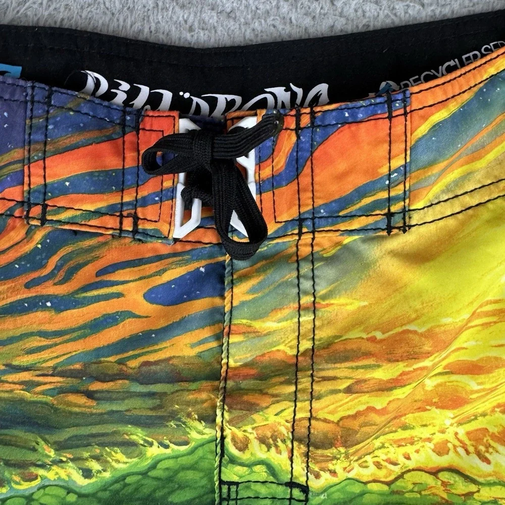 Billabong X Bill Ogden colorful mens board shorts Mens Sz 33 Swim